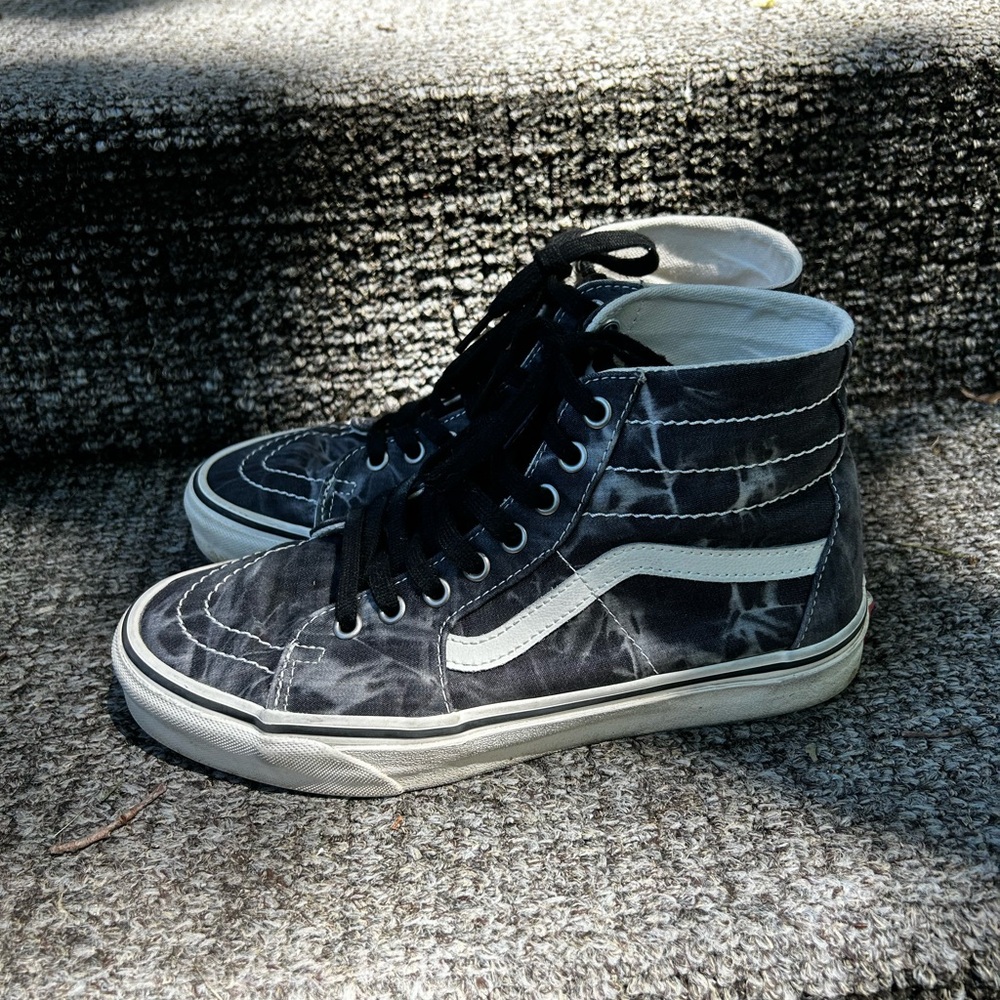 tie dye grey and black vans